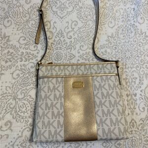 NWT Michael Kors Crossbody Messenger Bag